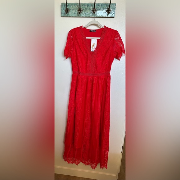 Pretty Garden red lace dress - Picture 5 of 10